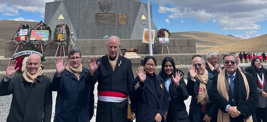 Embajada de Colombia en Perú participó en las actividades de conmemoración de la Batalla de Junín