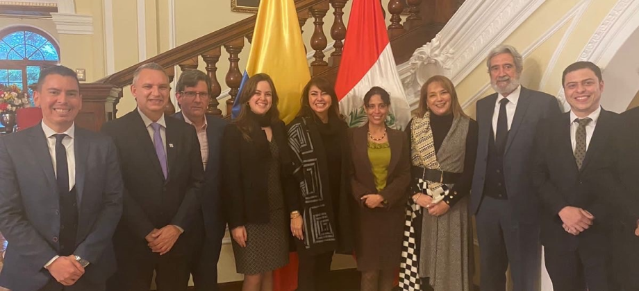 La embajadora de Colombia en Lima María Claudia Mosquera propició un espacio entre algunos de los cónsules de Latinoamérica en el Perú