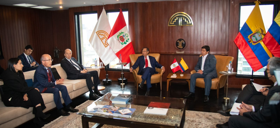 Ministro de Relaciones Exteriores, Álvaro Leyva, acompañó al Presidente Gustavo Petro en diálogo con su homólogo del Perú, Pedro Castillo