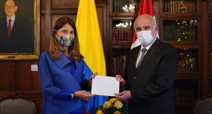 Vicepresidente-Canciller recibió copia de Cartas Credenciales del nuevo embajador de Perú en Colombia, Ricardo Denegri